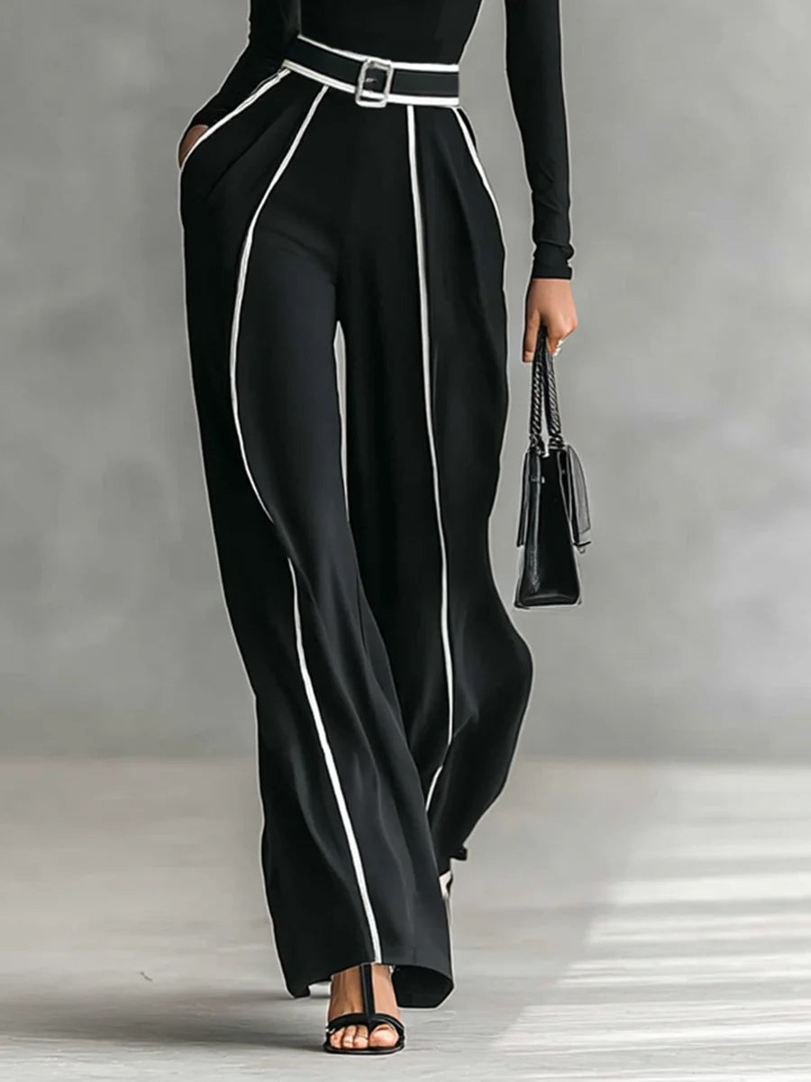 Marie™ | Elegant Set with Contrast Detail